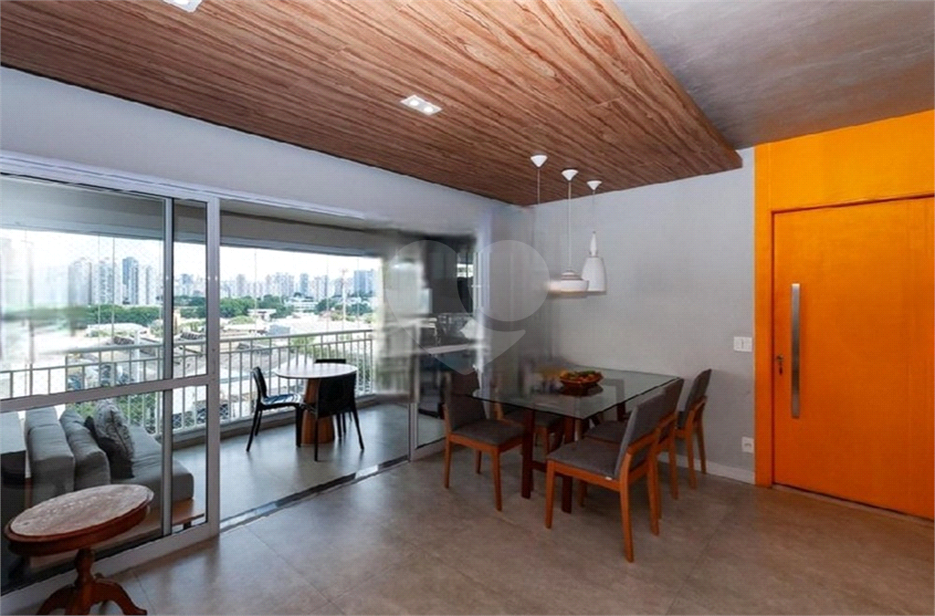 APARTAMENTO em ÁGUA BRANCA