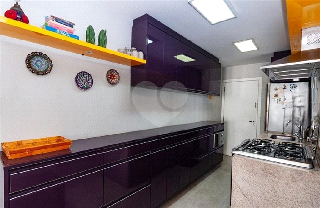 APARTAMENTO em ÁGUA BRANCA