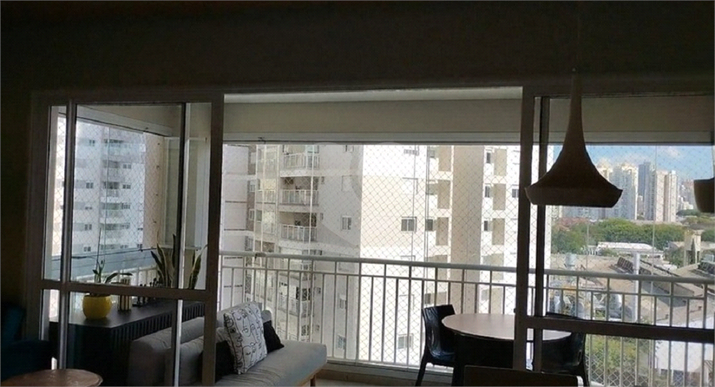 APARTAMENTO em ÁGUA BRANCA