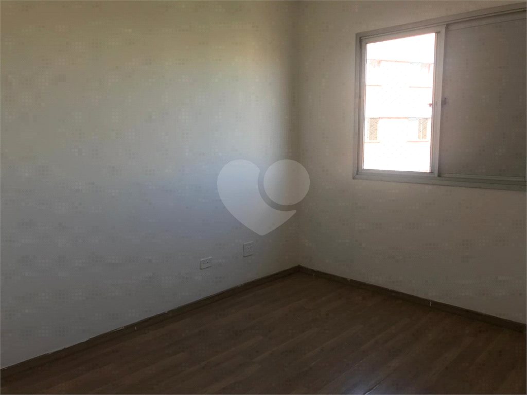 Apartamento venda Vila Aurora, com 88m2, 3 quartos, sala, cozinha, banheiro e 1 vaga de garagem