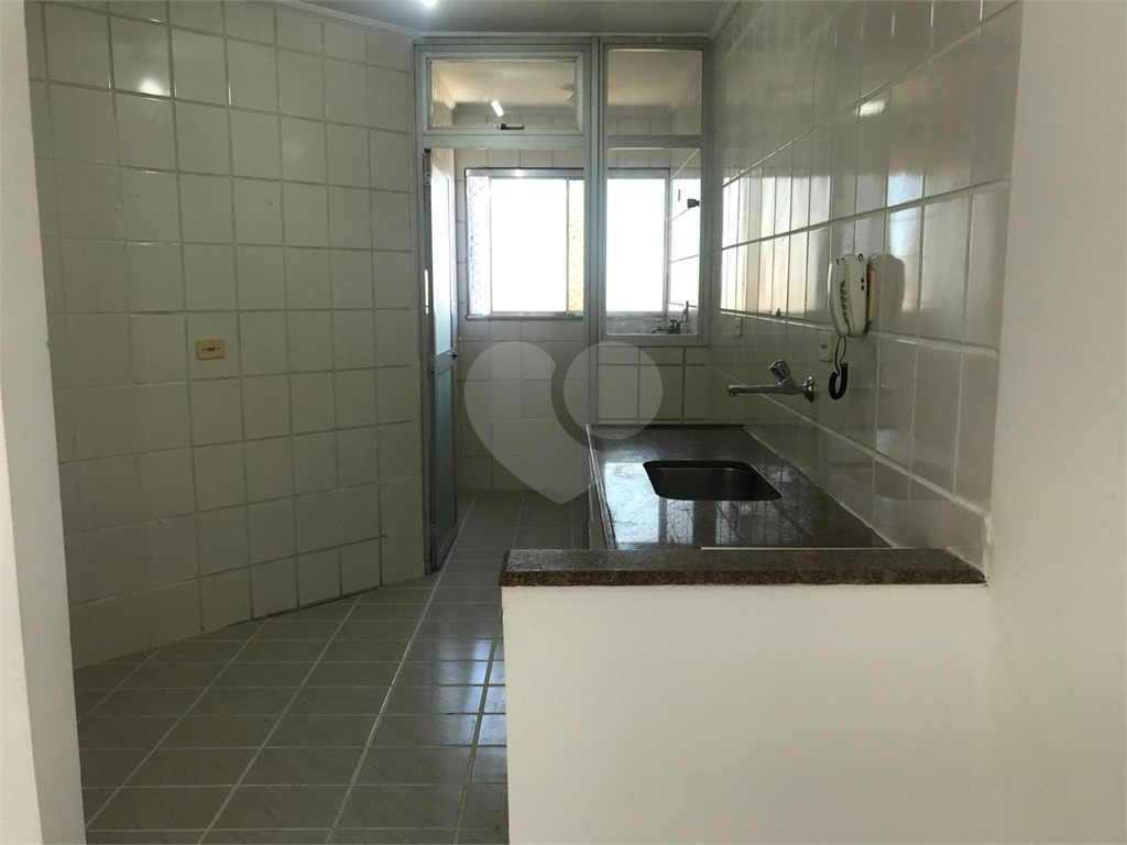 Apartamento venda Vila Aurora, com 88m2, 3 quartos, sala, cozinha, banheiro e 1 vaga de garagem