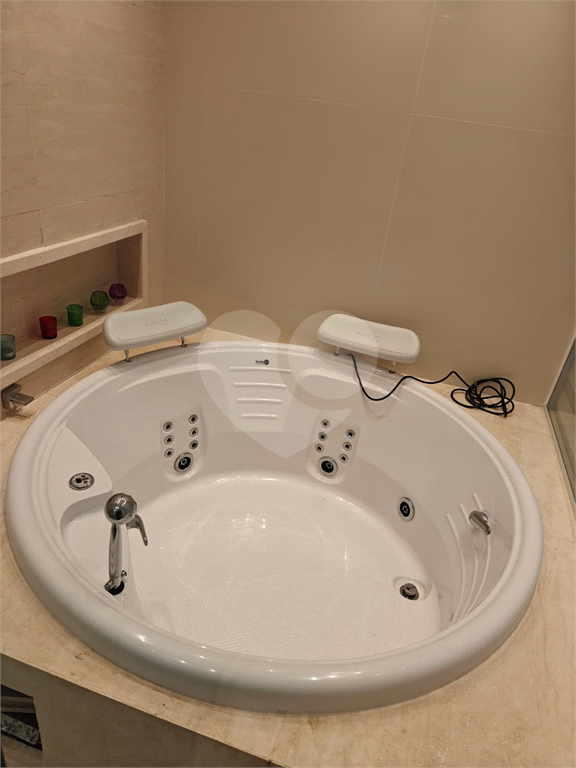 Apartamento à Venda na Mooca – 126 m², 3 Suítes (1 com Banheira), Varanda Gourmet, Andar Alto, Porteira Fechada