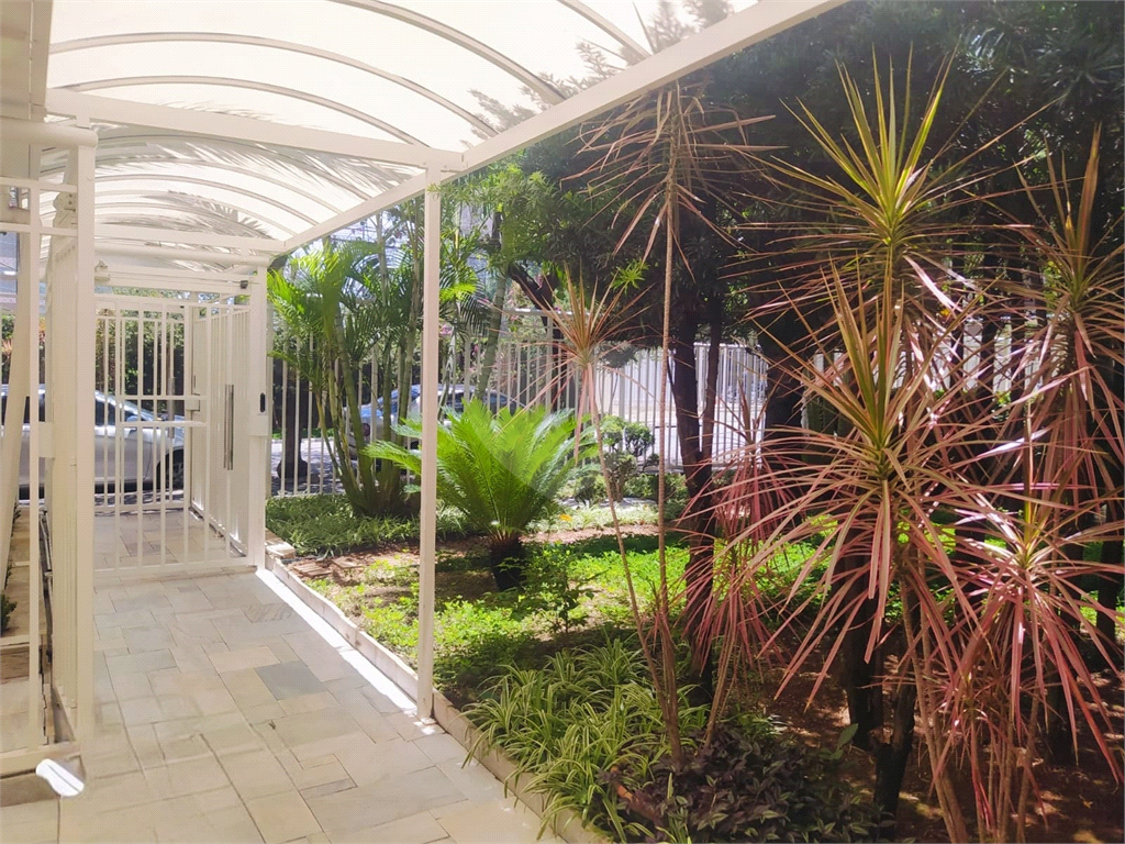 Apartamento à Venda na Mooca – 126 m², 3 Suítes (1 com Banheira), Varanda Gourmet, Andar Alto, Porteira Fechada