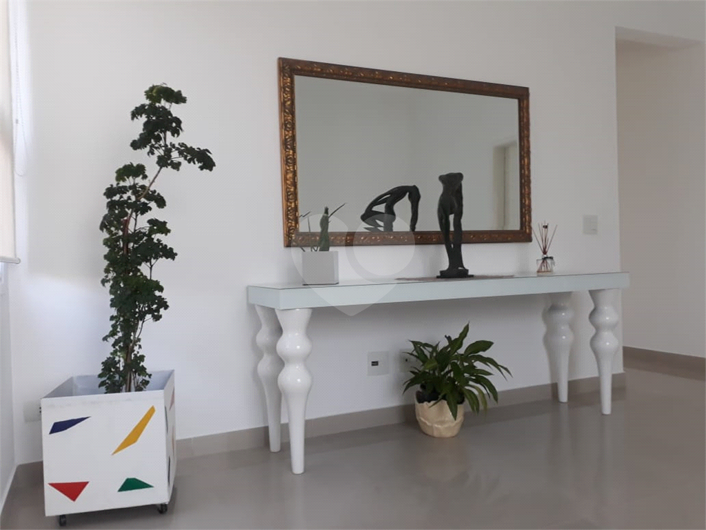 SOBRADO em SANTANA DE PARNAÍBA
