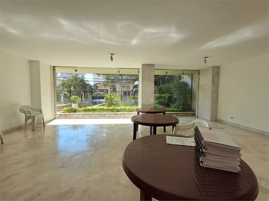 APARTAMENTO em PERDIZES