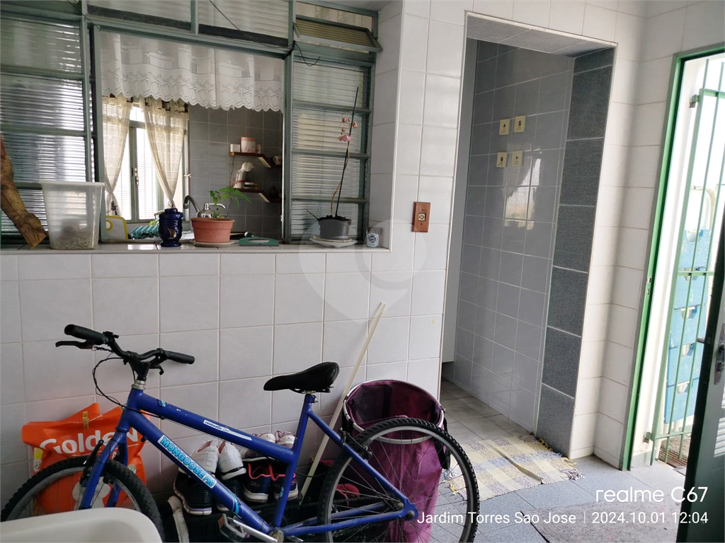Casa à venda com 3 quartos, 200m² - Foto 11