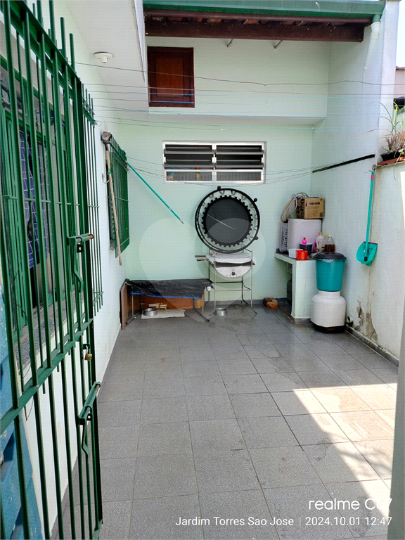 Casa à venda com 3 quartos, 200m² - Foto 9