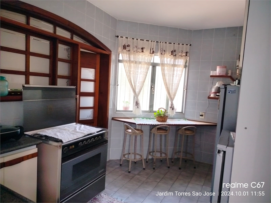Casa à venda com 3 quartos, 200m² - Foto 7