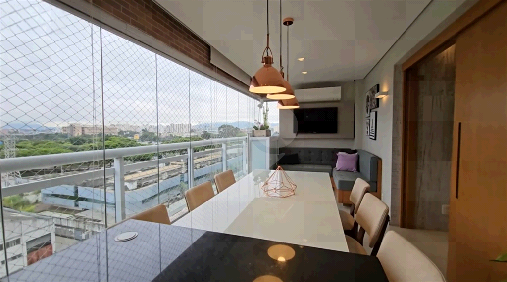 APARTAMENTO em BARRA FUNDA