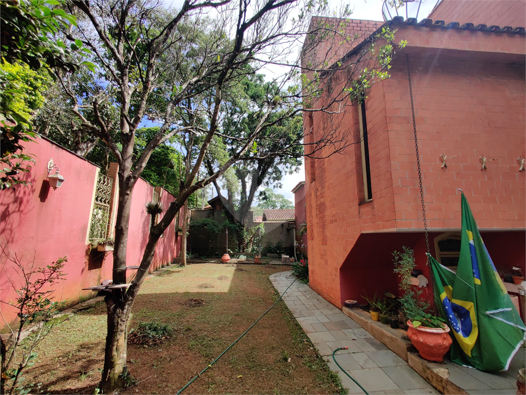 Casa de Condomínio à venda com 4 quartos, 500m² - Foto 2