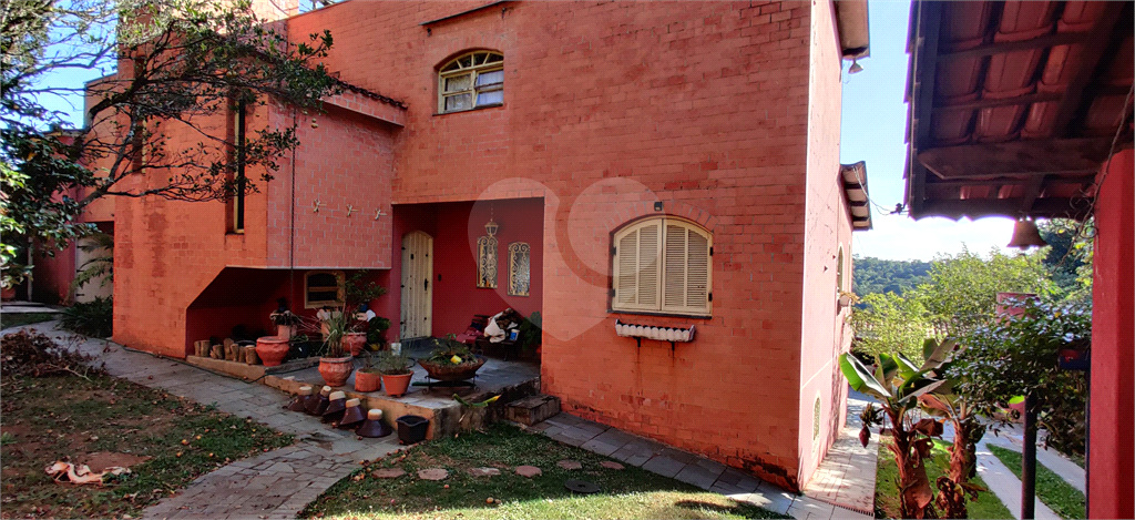 Casa de Condomínio à venda com 4 quartos, 500m² - Foto 3
