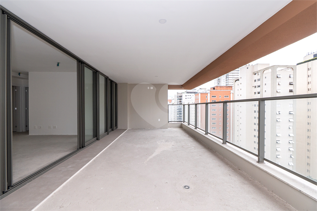 APARTAMENTO À VENDA NO BROOKLIN COM 205M2 - 4 QUARTOS - 3 VAGAS