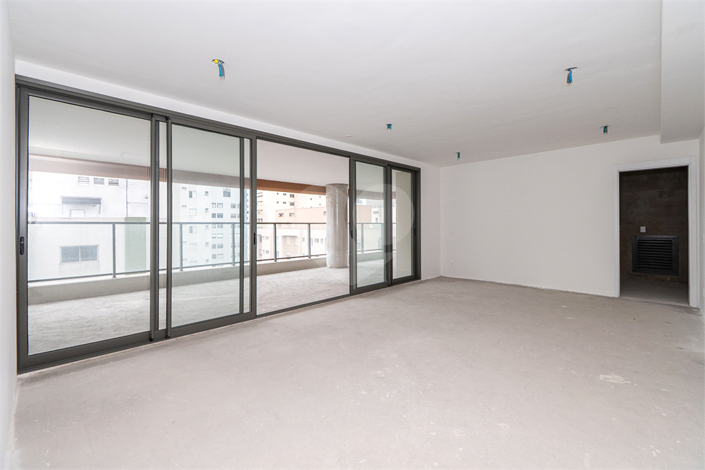 APARTAMENTO À VENDA NO BROOKLIN COM 205M2 - 4 QUARTOS - 3 VAGAS