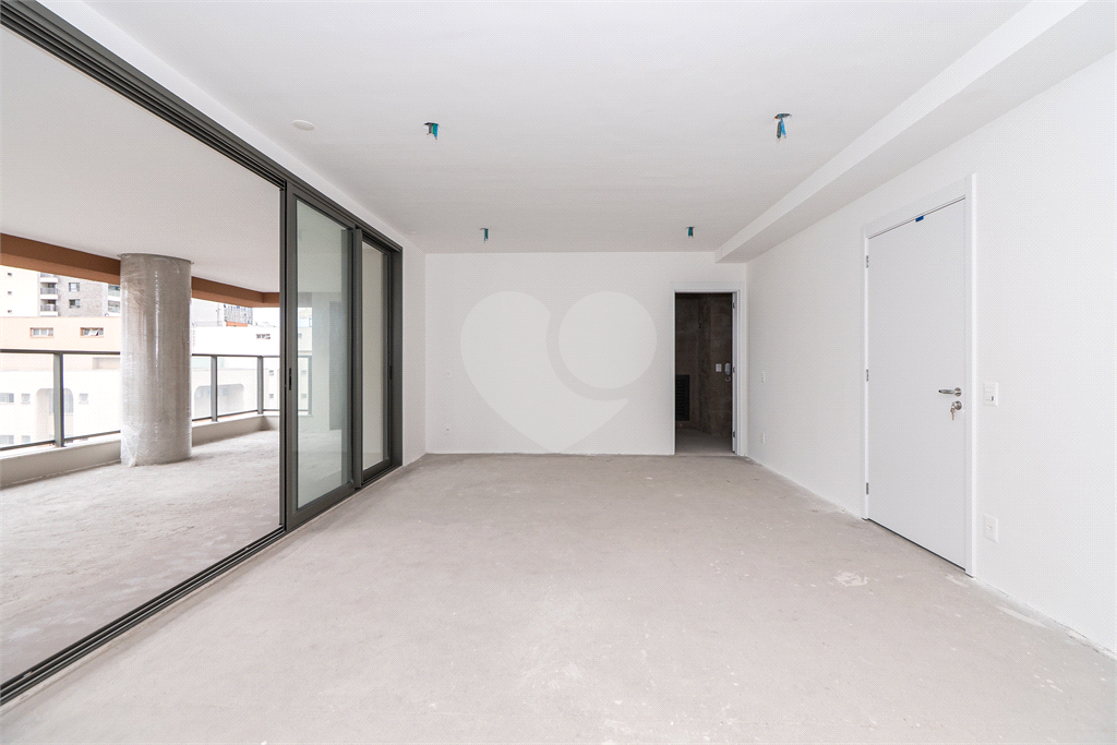 APARTAMENTO À VENDA NO BROOKLIN COM 205M2 - 4 QUARTOS - 3 VAGAS