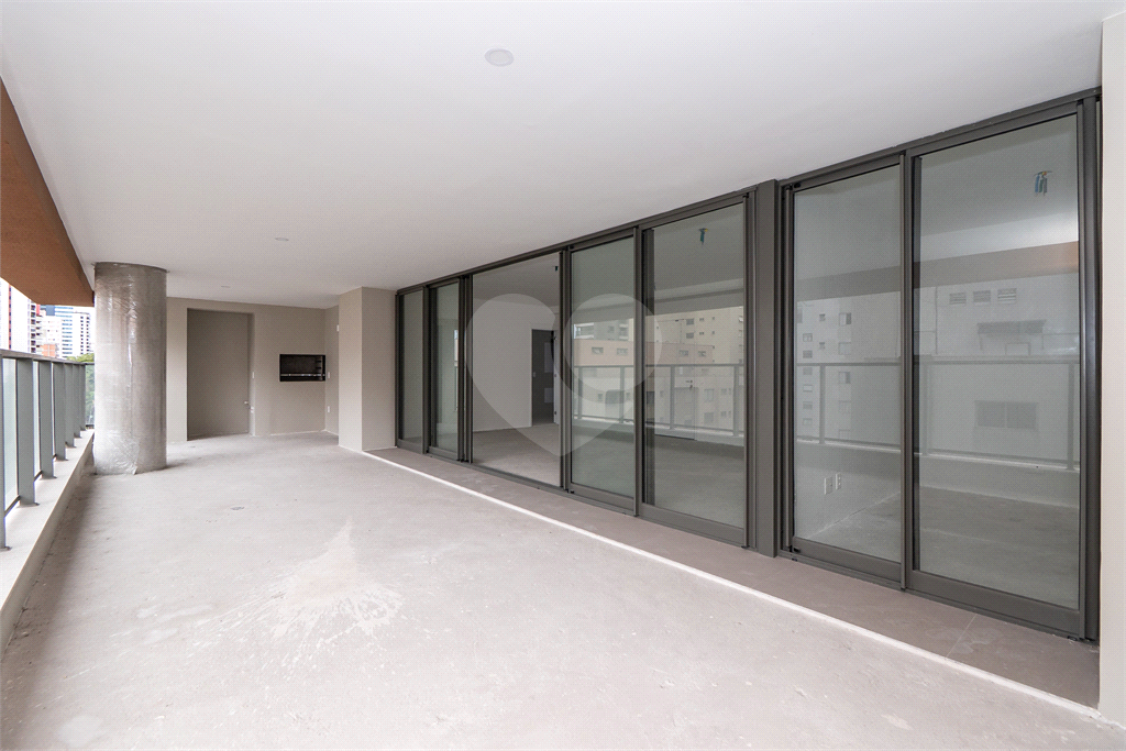 APARTAMENTO À VENDA NO BROOKLIN COM 205M2 - 4 QUARTOS - 3 VAGAS