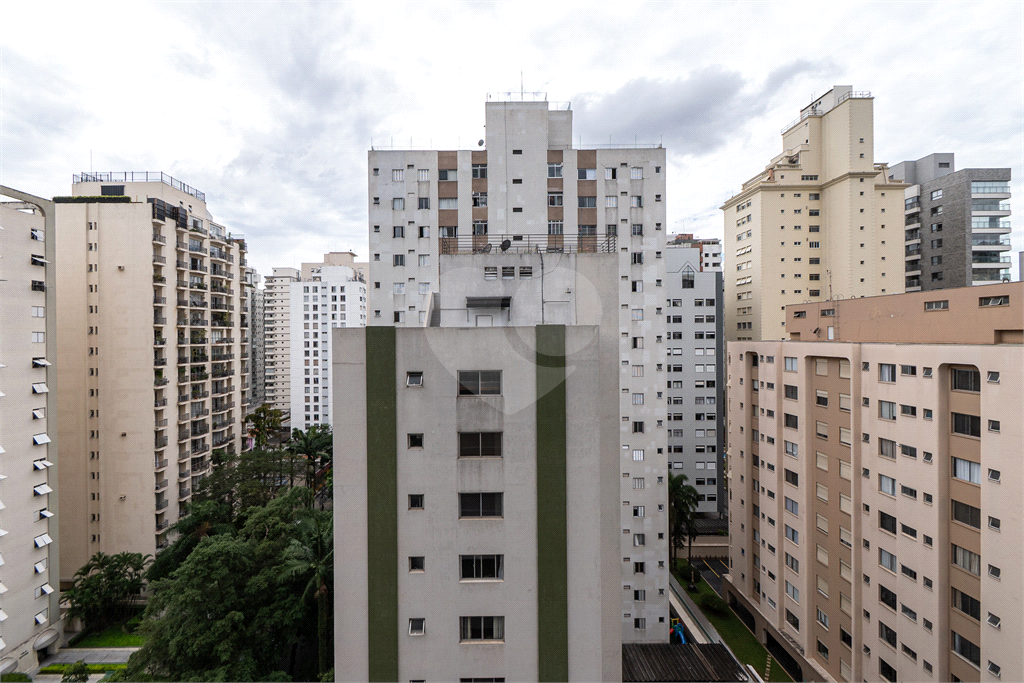 APARTAMENTO À VENDA NO BROOKLIN COM 205M2 - 4 QUARTOS - 3 VAGAS