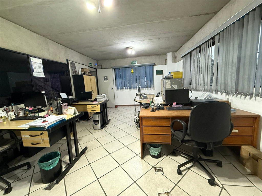 Prédio a Venda - Zona Norte