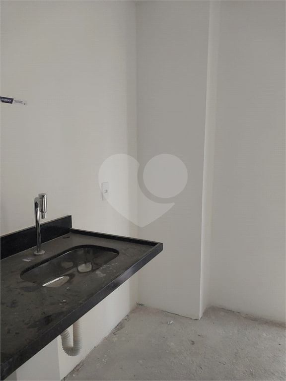 ESTÚDIO DE 33 M² A 500 METROS DO METRO ALTO DO IPIRANGA - PREÇO EXCEPCIONAL 