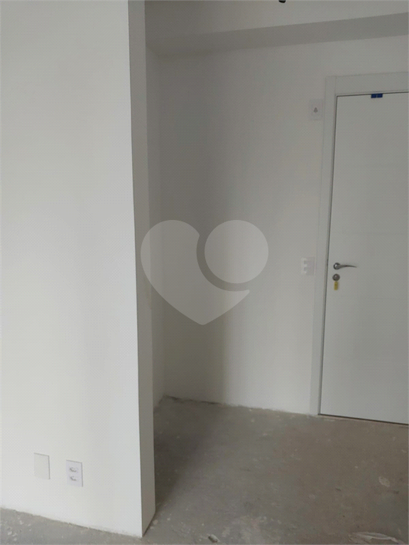 ESTÚDIO DE 33 M² A 500 METROS DO METRO ALTO DO IPIRANGA - PREÇO EXCEPCIONAL 