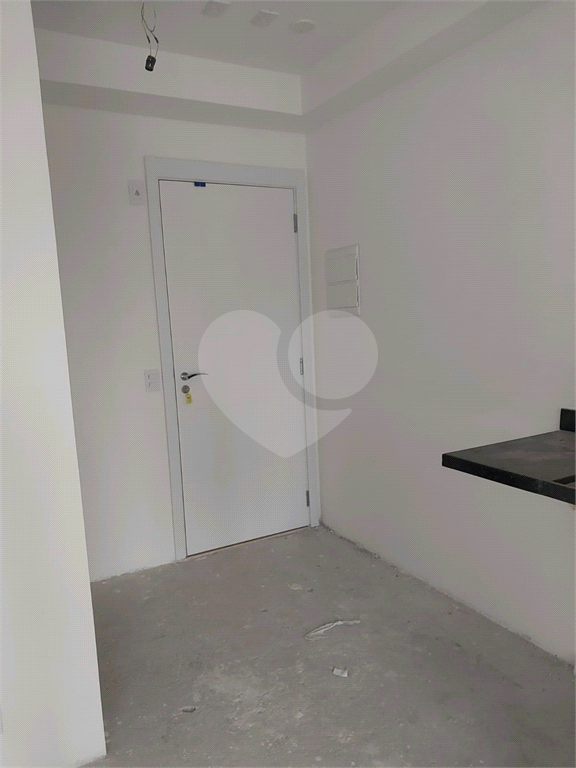 ESTÚDIO DE 33 M² A 500 METROS DO METRO ALTO DO IPIRANGA - PREÇO EXCEPCIONAL 