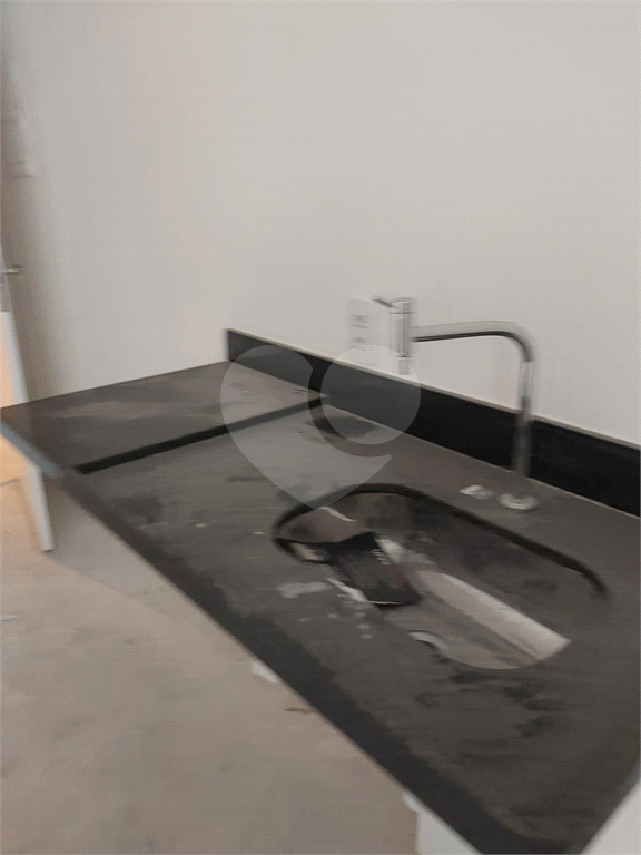 ESTÚDIO DE 33 M² A 500 METROS DO METRO ALTO DO IPIRANGA - PREÇO EXCEPCIONAL 