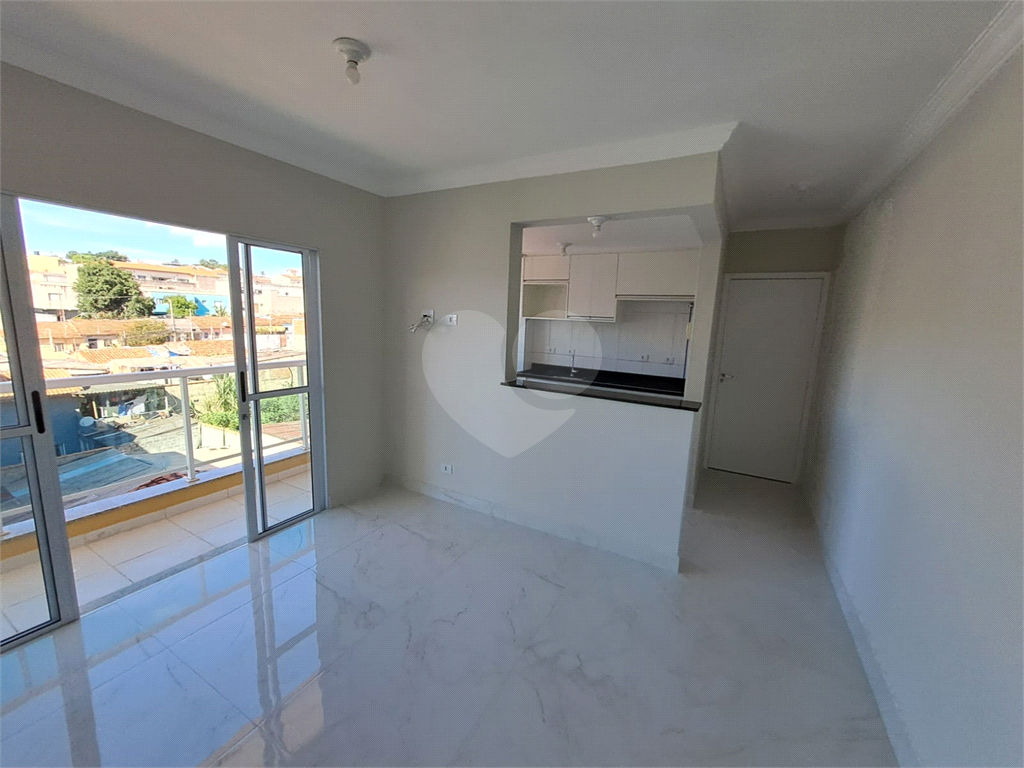 Apartamento à venda com 2 quartos, 66m² - Foto 2