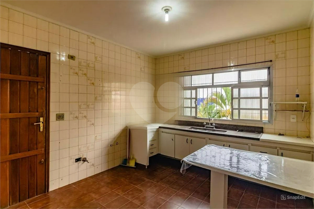 Sobrado 220 mts² - 3 quartos - 1 suíte