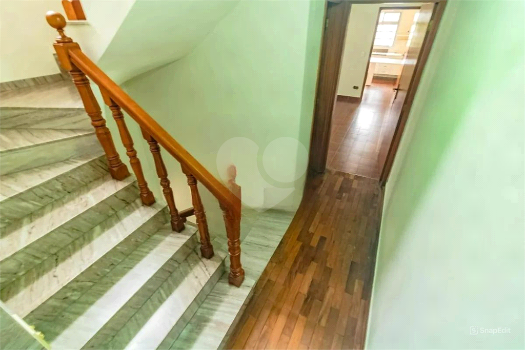 Sobrado 220 mts² - 3 quartos - 1 suíte
