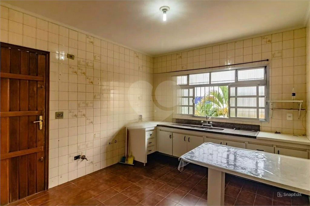 Sobrado 220 mts² - 3 quartos - 1 suíte