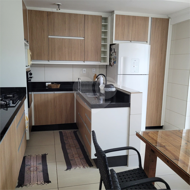 Casa à venda com 3 quartos, 154m² - Foto 1