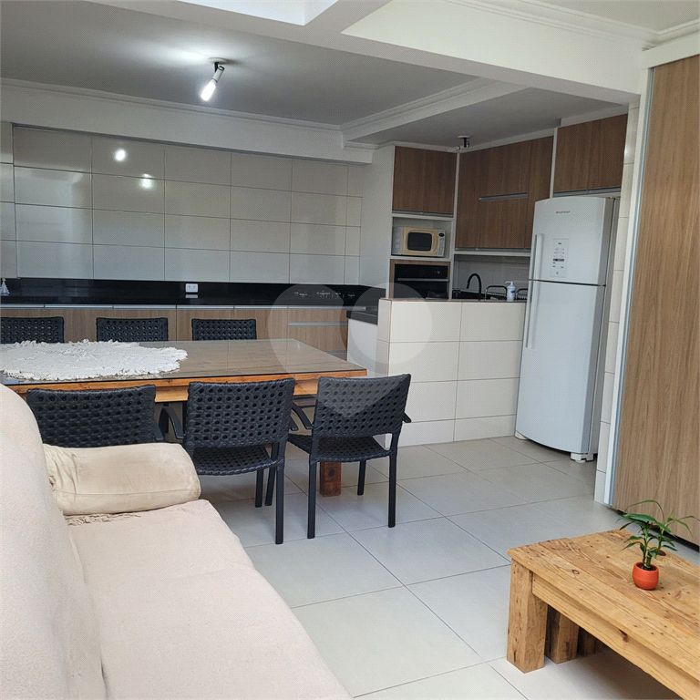 Casa à venda com 3 quartos, 154m² - Foto 3