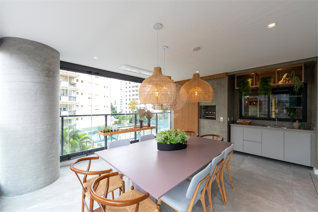 Cobertura à venda com 324?m², 3 suítes, varanda gourmet e 2 vagas