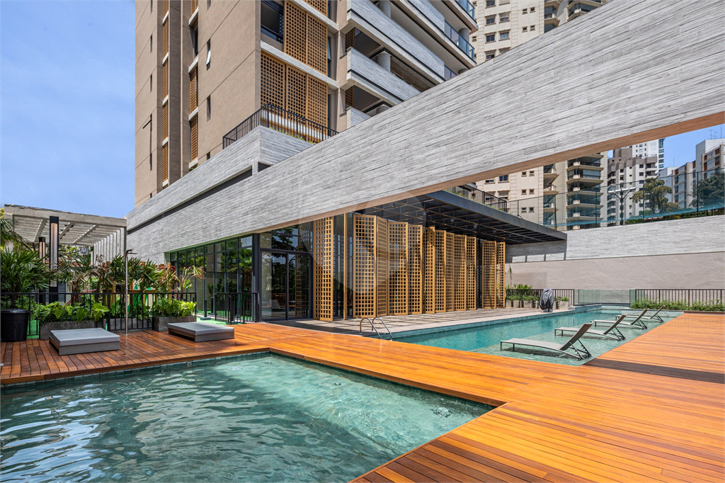 Cobertura à venda com 324?m², 3 suítes, varanda gourmet e 2 vagas