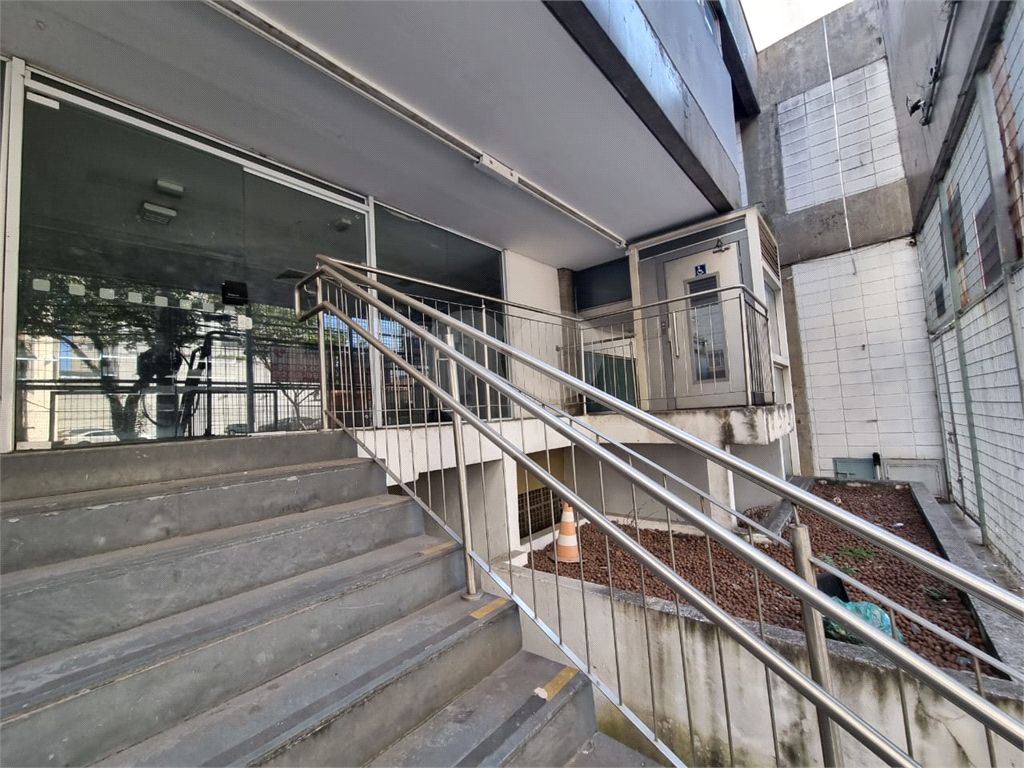 PRÉDIO INTEIRO em BARRA FUNDA
