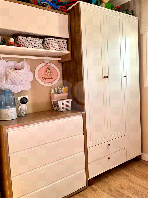 Vende-se Apartamento à venda na Avenida Mazzei, com 50m² -2 dormitórios, sacada  com 01 vaga de garagem.