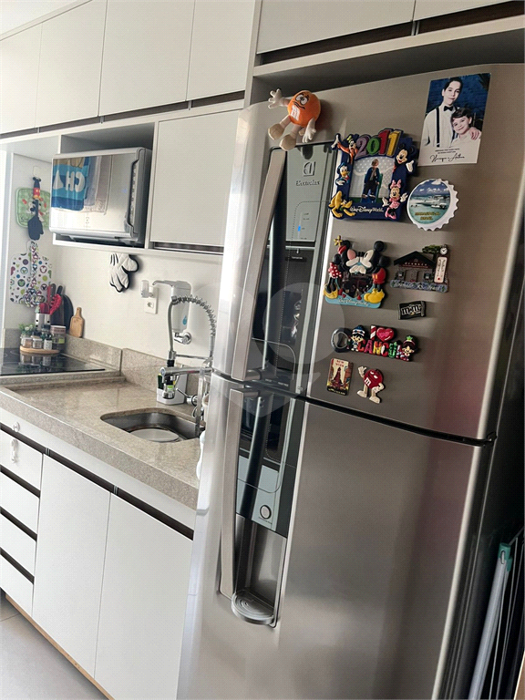 Vende-se Apartamento à venda na Avenida Mazzei, com 50m² -2 dormitórios, sacada  com 01 vaga de garagem.