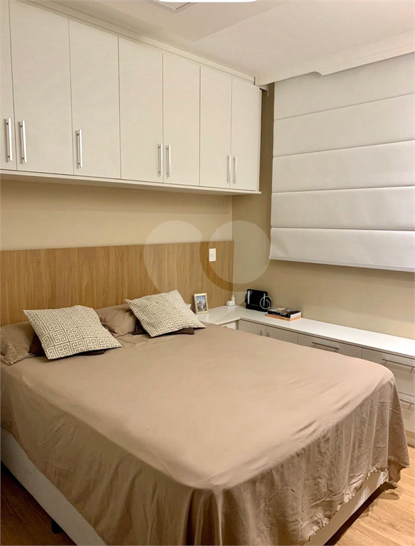 Vende-se Apartamento à venda na Avenida Mazzei, com 50m² -2 dormitórios, sacada  com 01 vaga de garagem.