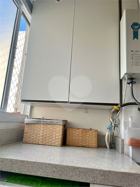 Vende-se Apartamento à venda na Avenida Mazzei, com 50m² -2 dormitórios, sacada  com 01 vaga de garagem.