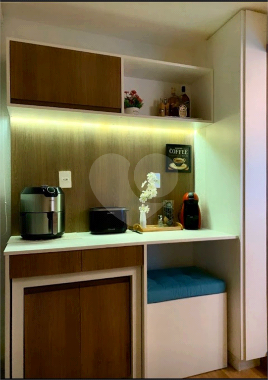 Vende-se Apartamento à venda na Avenida Mazzei, com 50m² -2 dormitórios, sacada  com 01 vaga de garagem.