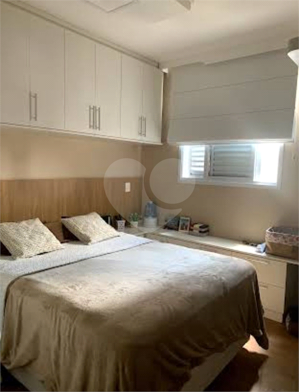 Vende-se Apartamento à venda na Avenida Mazzei, com 50m² -2 dormitórios, sacada  com 01 vaga de garagem.