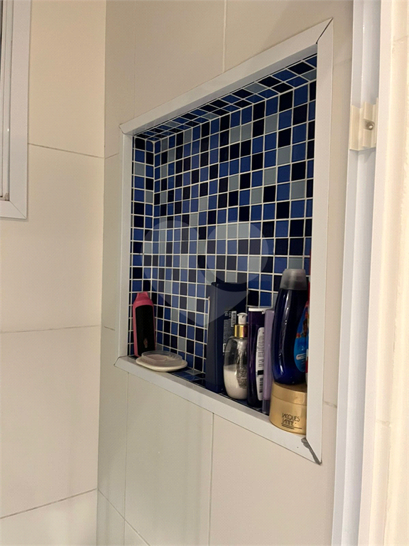 Vende-se Apartamento à venda na Avenida Mazzei, com 50m² -2 dormitórios, sacada  com 01 vaga de garagem.