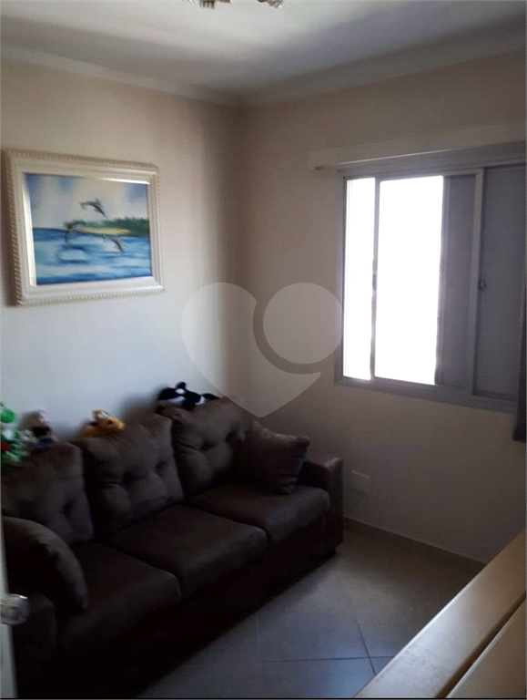 AMPLO APARTAMENTO COM 3 QUARTOS NA RUA COPACABANA EM SANTA TERESINHA