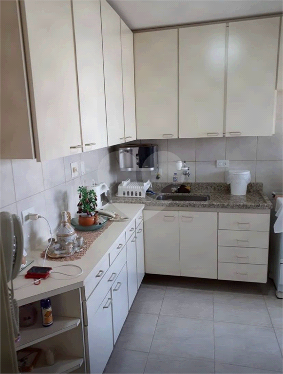 AMPLO APARTAMENTO COM 3 QUARTOS NA RUA COPACABANA EM SANTA TERESINHA
