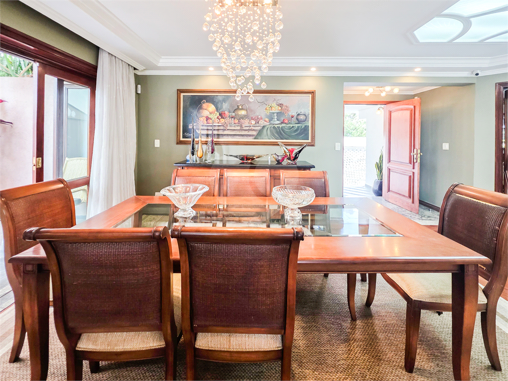 Casa - City América - 5 Quartos - 4 Vagas - Venda /  Compra