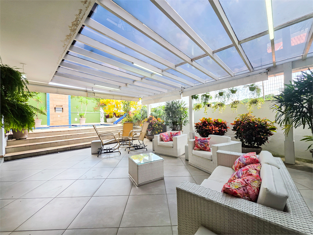 Casa - City América - 5 Quartos - 4 Vagas - Venda /  Compra