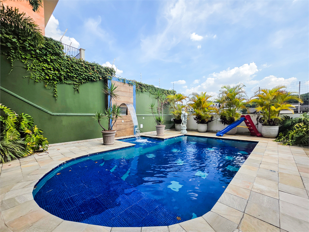 Casa - City América - 5 Quartos - 4 Vagas - Venda /  Compra