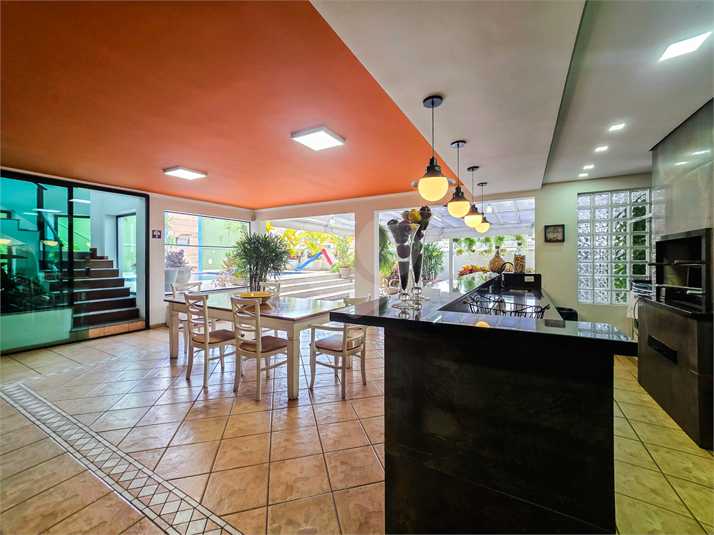 Casa - City América - 5 Quartos - 4 Vagas - Venda /  Compra