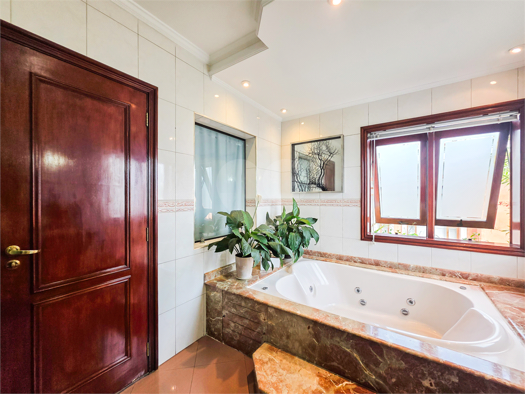 Casa - City América - 5 Quartos - 4 Vagas - Venda /  Compra