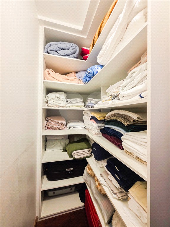 Casa - City América - 5 Quartos - 4 Vagas - Venda /  Compra