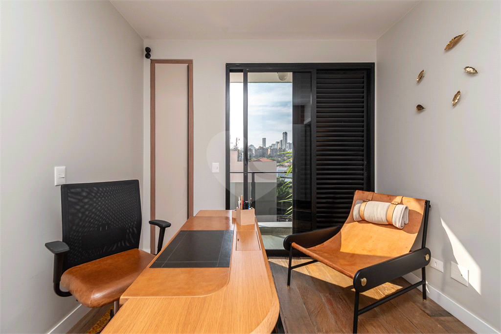APARTAMENTO em PINHEIROS